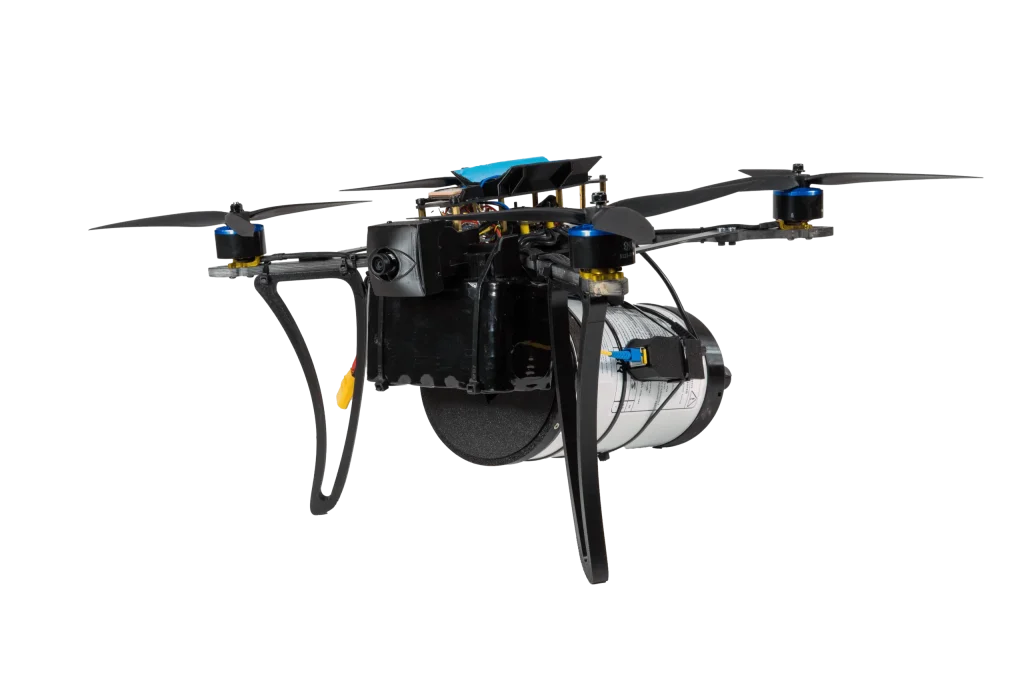 Ударний FPV дрон на оптоволокні